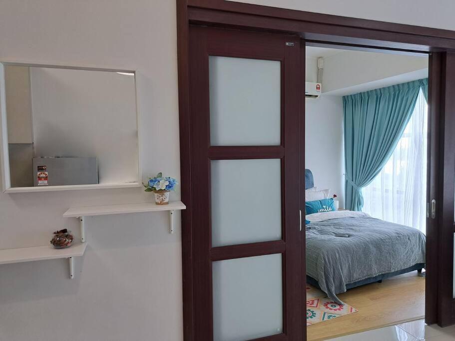 Cozy Home Country Garden At Dangabay Of Jb, Free Wifi And Streaming Johor Bahru Luaran gambar